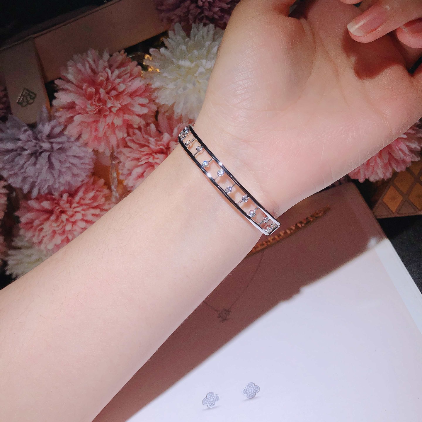 Dewdrop 白金钻石手镯 Diamond Bracelet