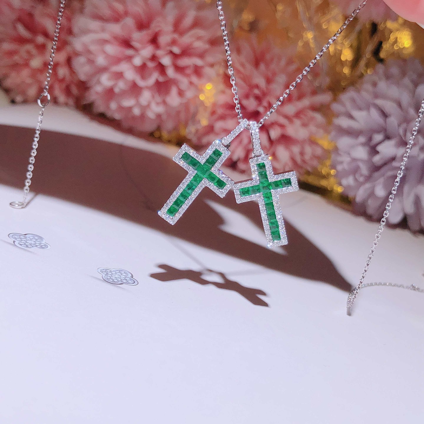 Kuwait Shop Emerald Necklace 18k White Gold Set with Natural Diamonds ➕ Emerald Gems