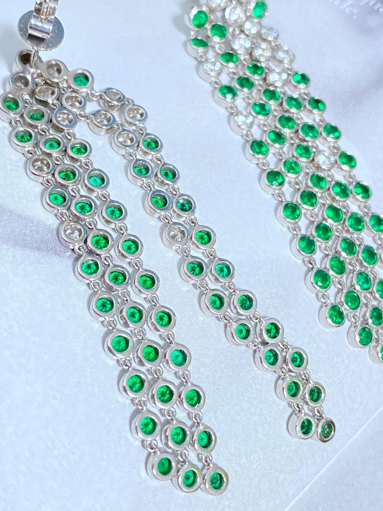 Emerald earrings 18k white gold inlaid with natural diamonds ➕ emerald gems