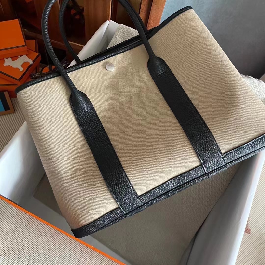 HM écru noir Negonda calfskin Garden Party 36 bag