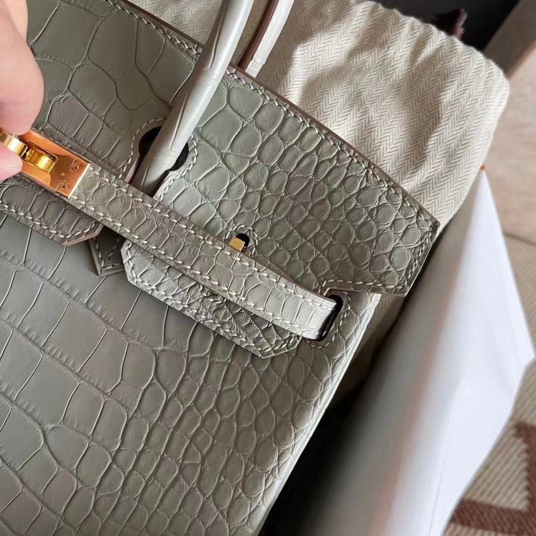 BK 25 Mist Face Alligator 80 Pearl Grey Gold Buckle Spot