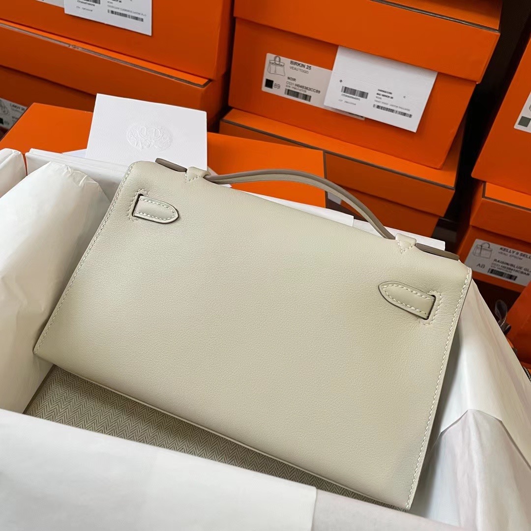 Kuwait HM KL pochette 22 Swift皮 Craie 10奶昔白 金扣