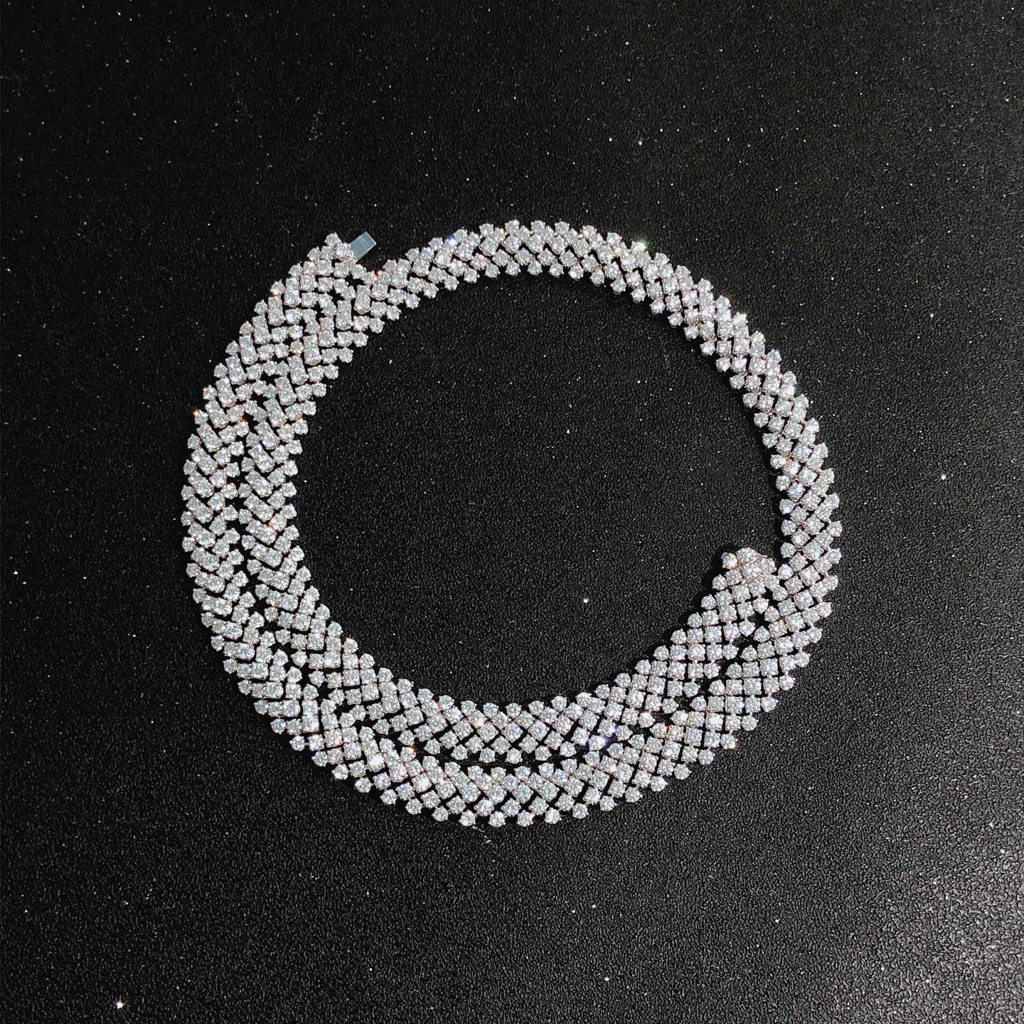 Wide version full diamond necklace luxury style
