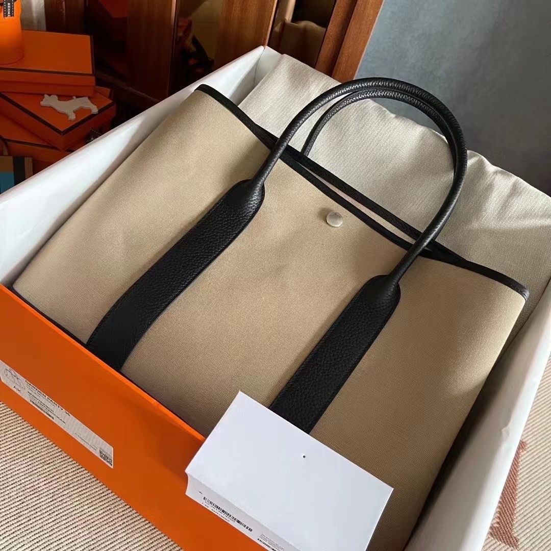 HM écru noir Negonda calfskin Garden Party 36 bag