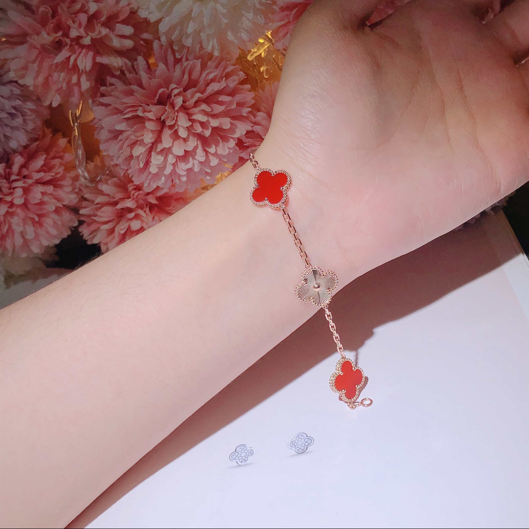 Kuwait Shop Vintage Alhambra bracelet, 5 motifs