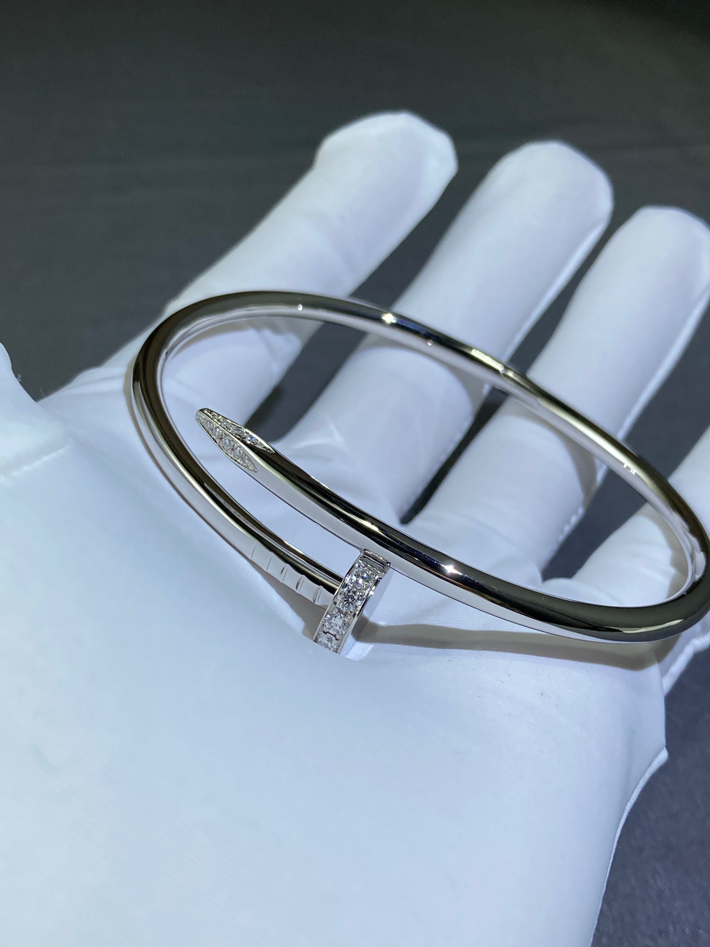 JUSTE UN CLOU BRACELETS white gold with diamonds