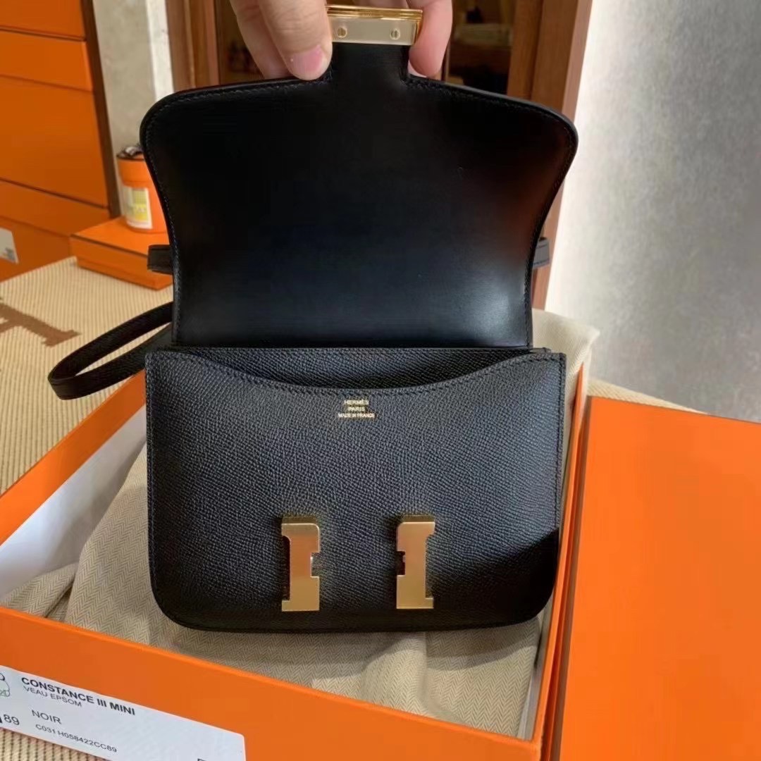 Saudi Arabia Dammam HM Constance 19 Epsom CC89 Noir 黑色