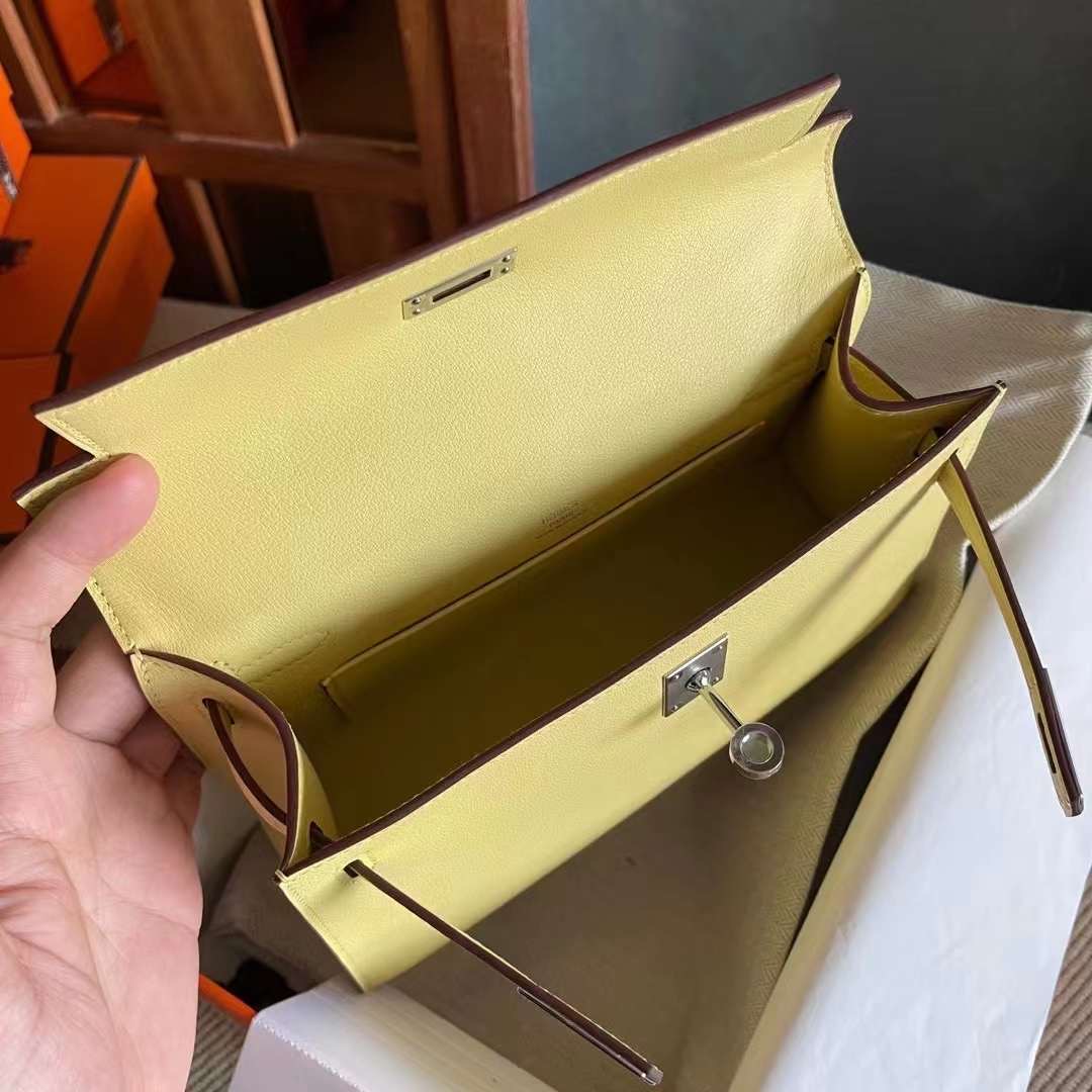 KL pochette swift 1Z小鸡黄  银