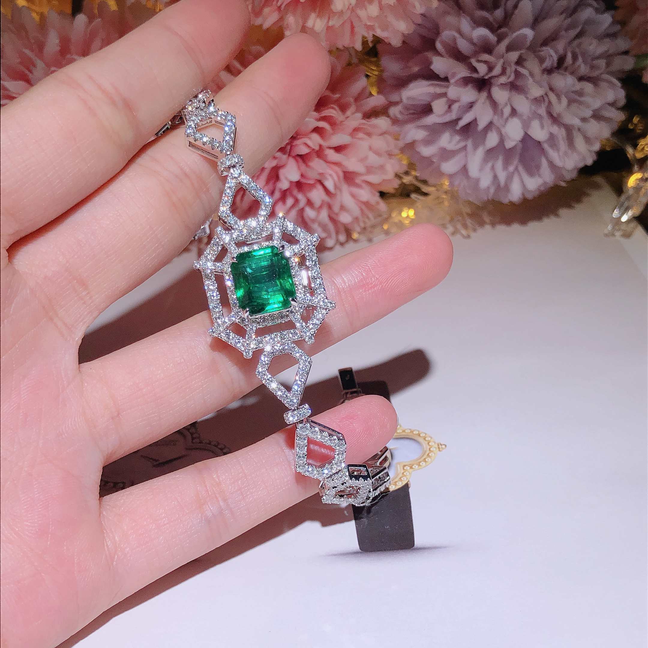 Canada Emerald Bracelet 18k Gold Set with Natural Diamonds + Emeralds