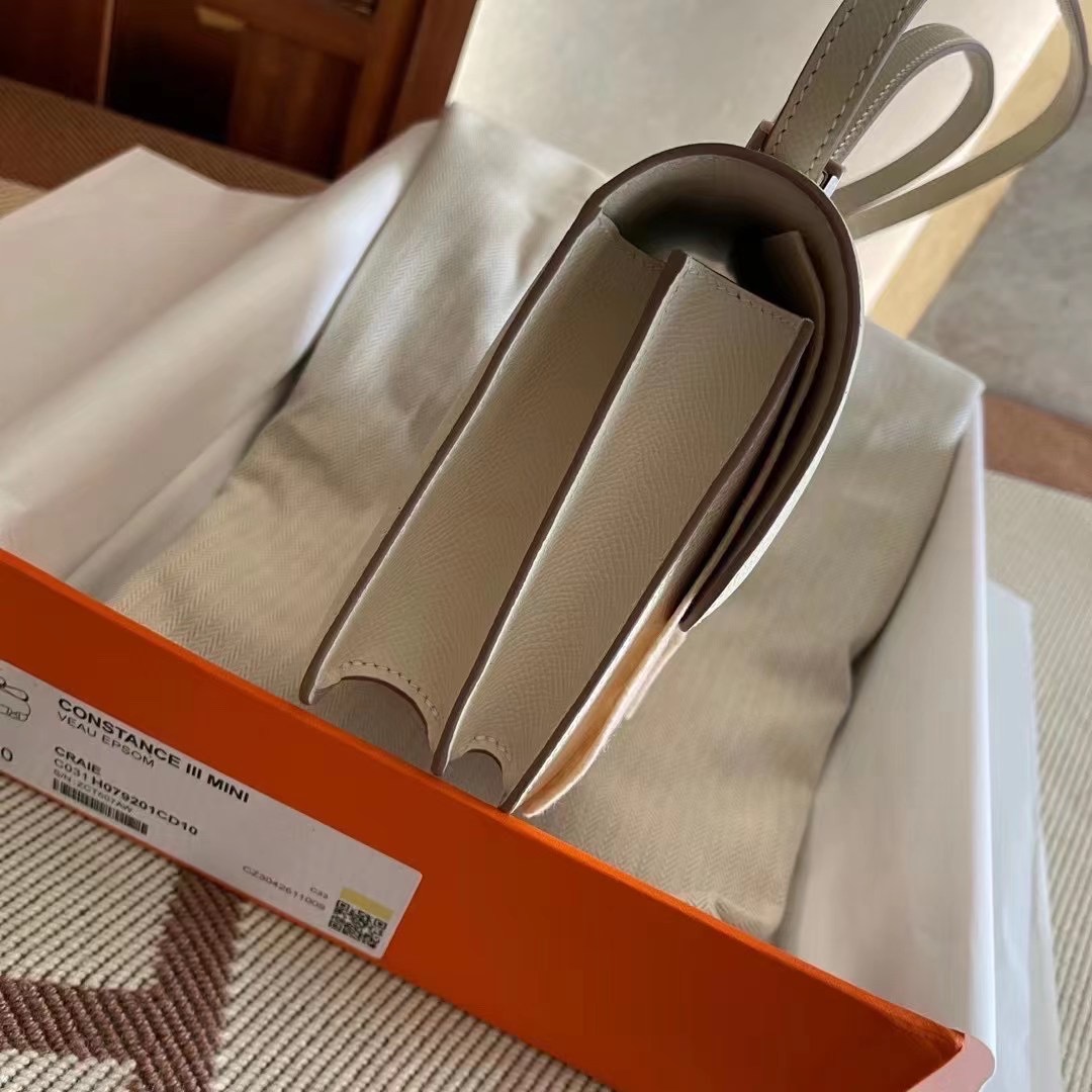 Kuwait HM Constance 24 Epsom 10 Craie  Rose Gold HW
