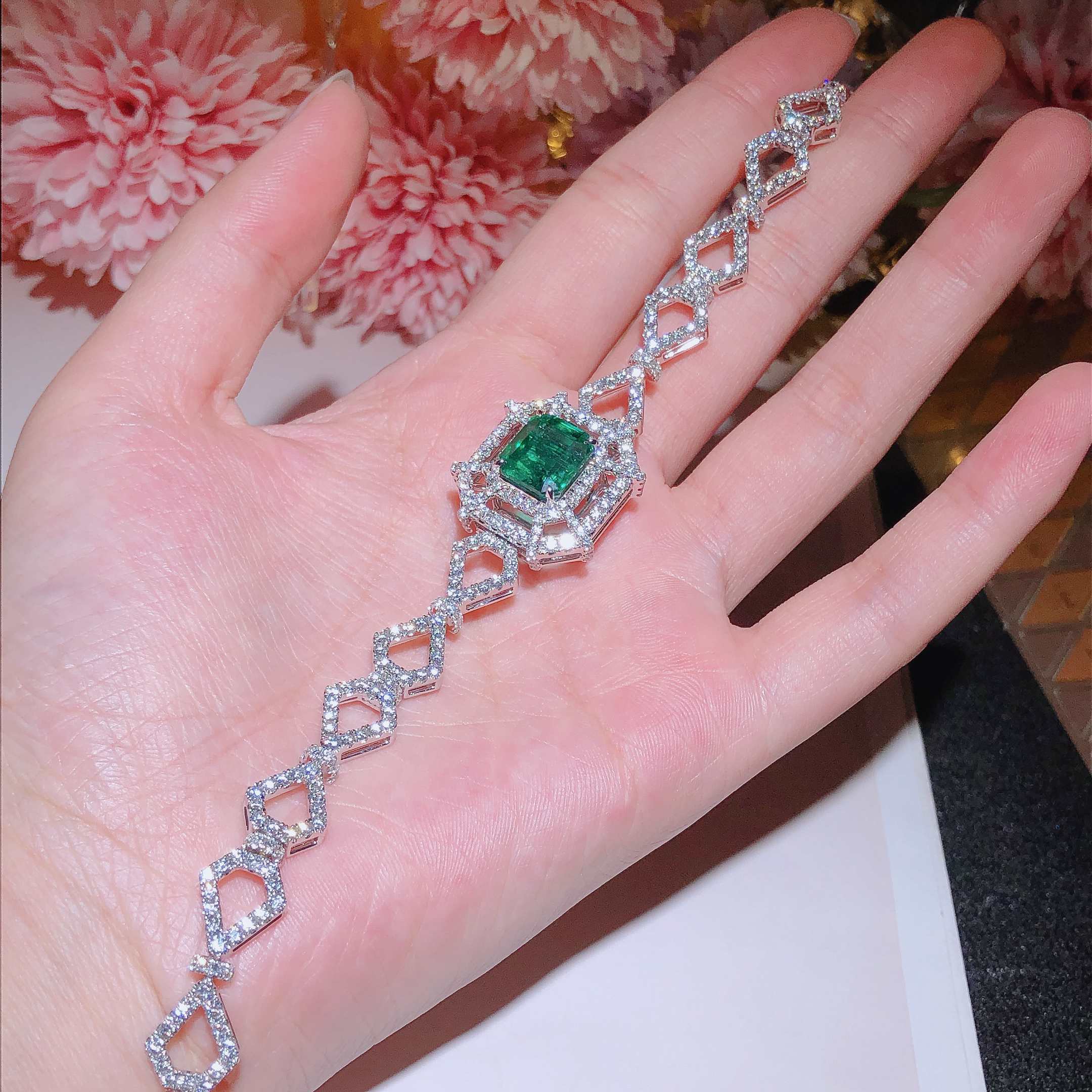 Canada Emerald Bracelet 18k Gold Set with Natural Diamonds + Emeralds