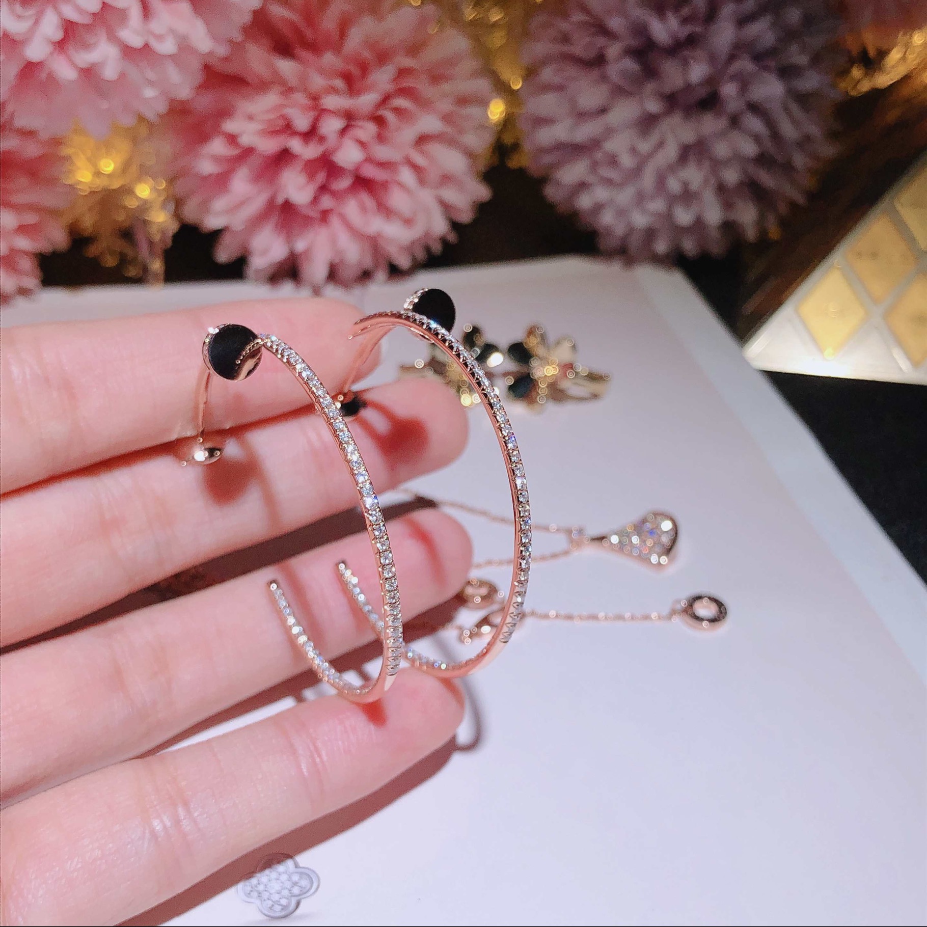 France Cartier 18k gold Juste Un Clou earrings with Diamond