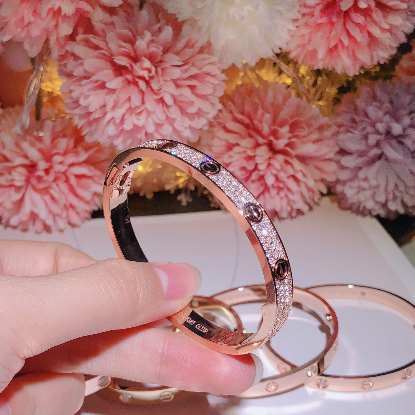 LOVE bracelet, 18k gold, set with 204 brilliant-cut diamonds totaling 1.99 carats. Width: 6.7 mm. Thickness: 3 mm.