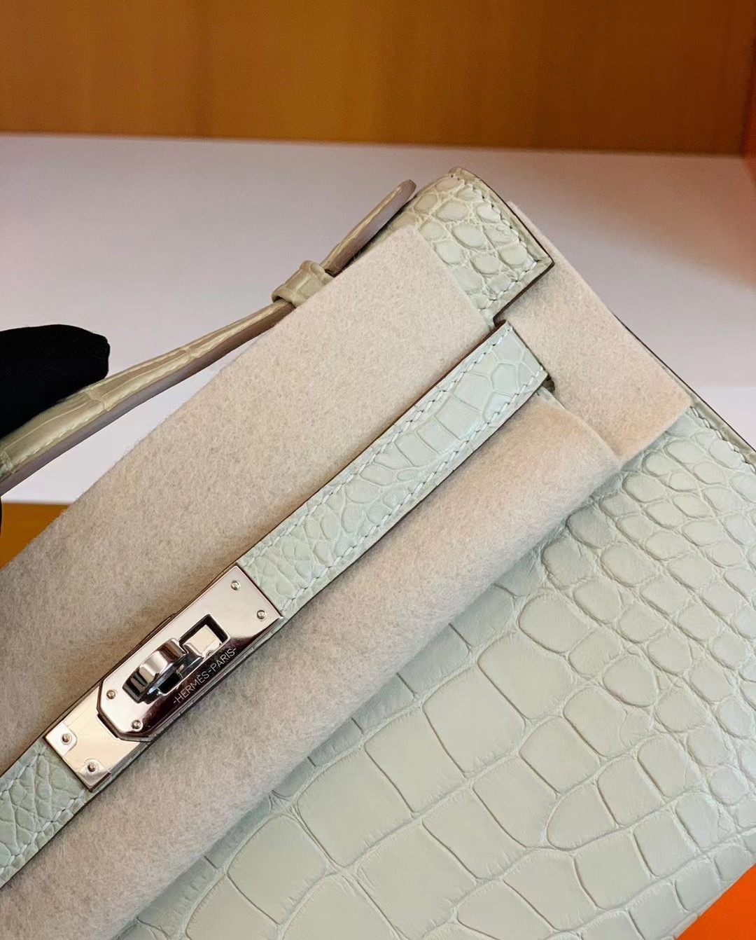 HM KL Pochette Touch Matte Alligator Crocodile Y1 Vanille Barenia Natural