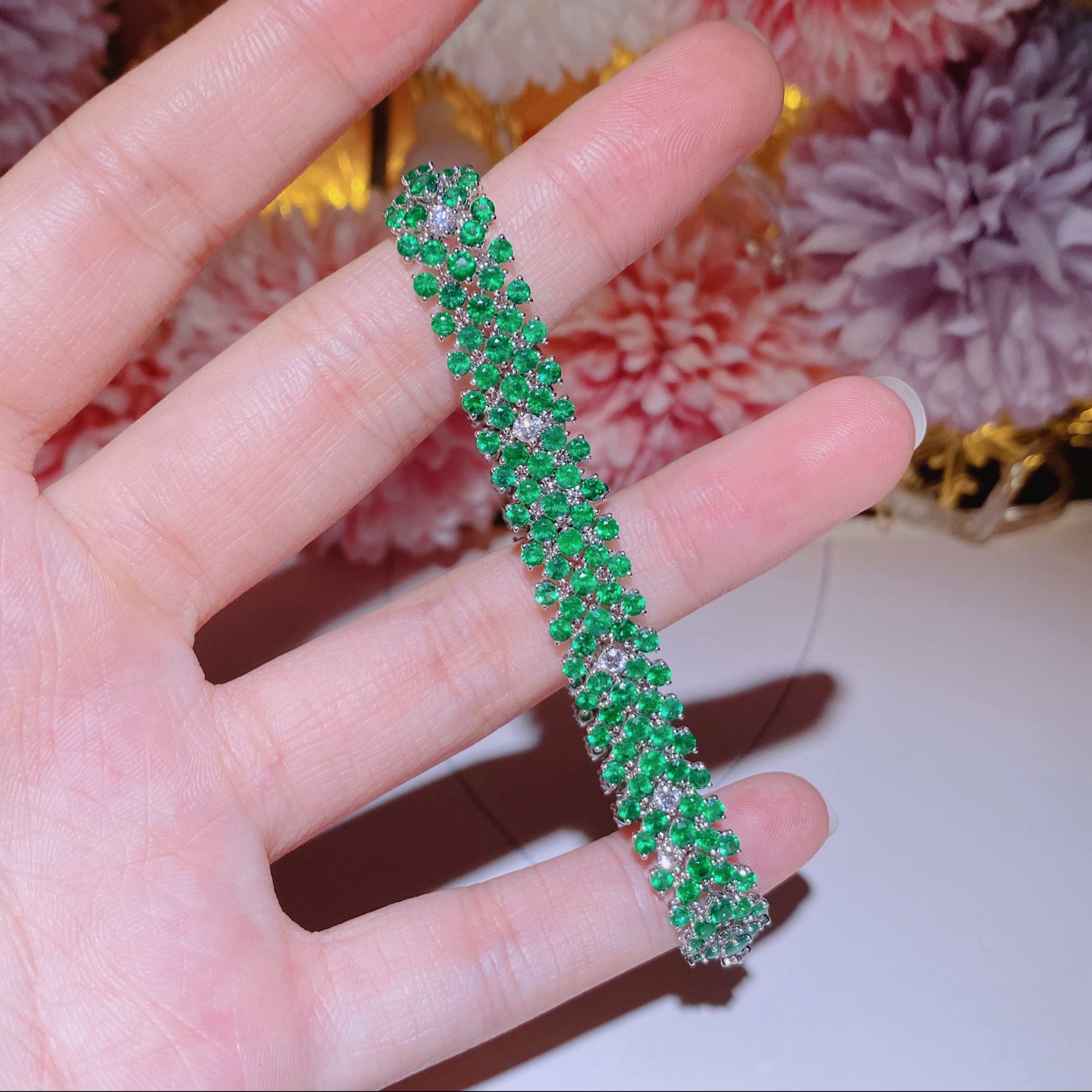 Kuwait Shop Emerald Bracelet 18k White Gold Set with Natural Diamonds ➕ Emerald Gems