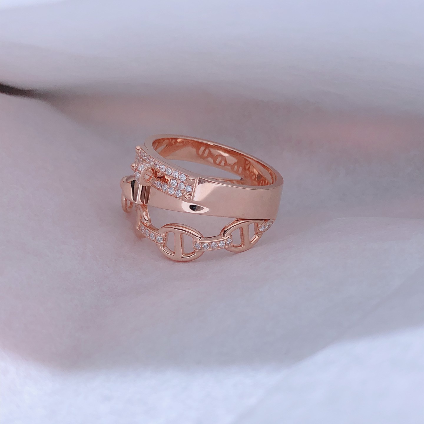 HM Rings 18k Gold with Diamond