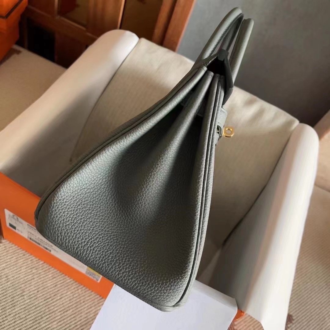 Tower Hamlets London UK Britain HM BK 25cm CC63 Vert Amande 杏绿色
