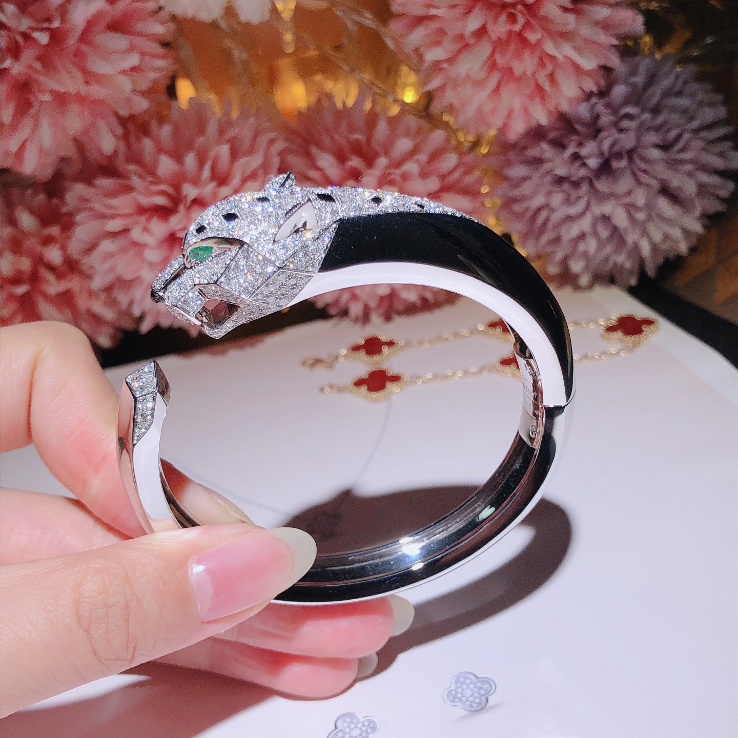 PANTHÈRE DE CARTIER BRACELET