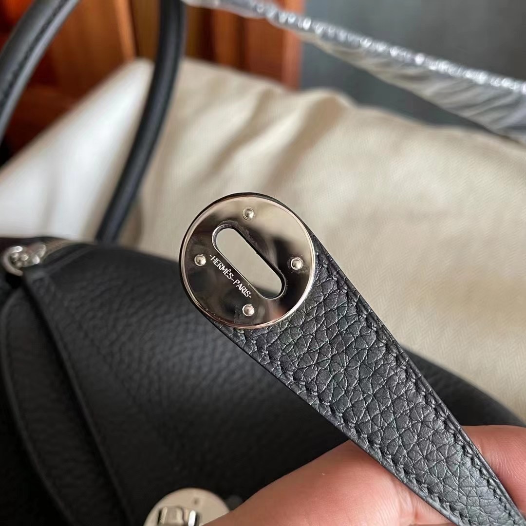 Tower Hamlets, London UK Britain HM LD Mini 26cm CK89黑色 taurillon Clemence leather