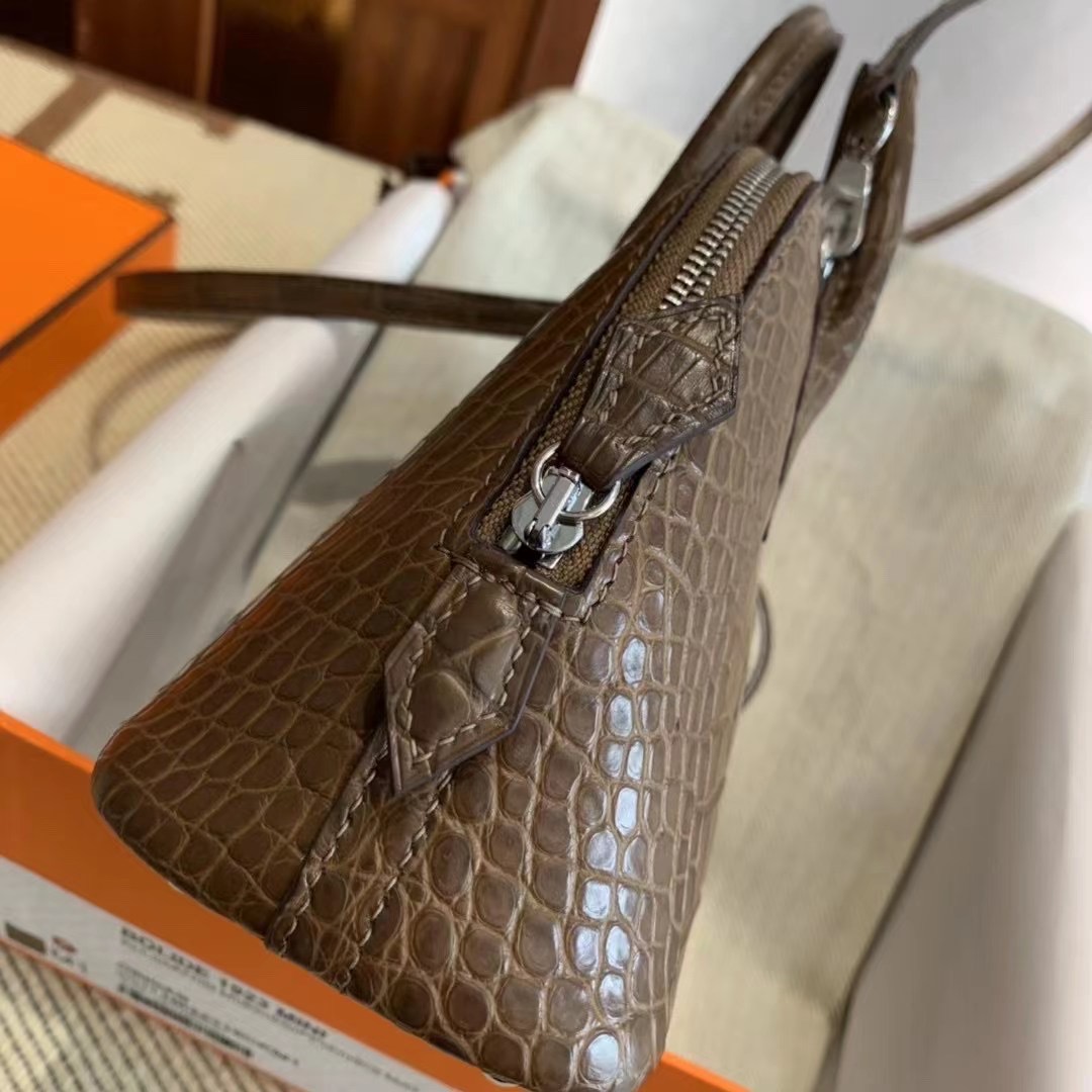 Qatar HM Bolide 1923 Mini Crocodile Leather M1 Origan