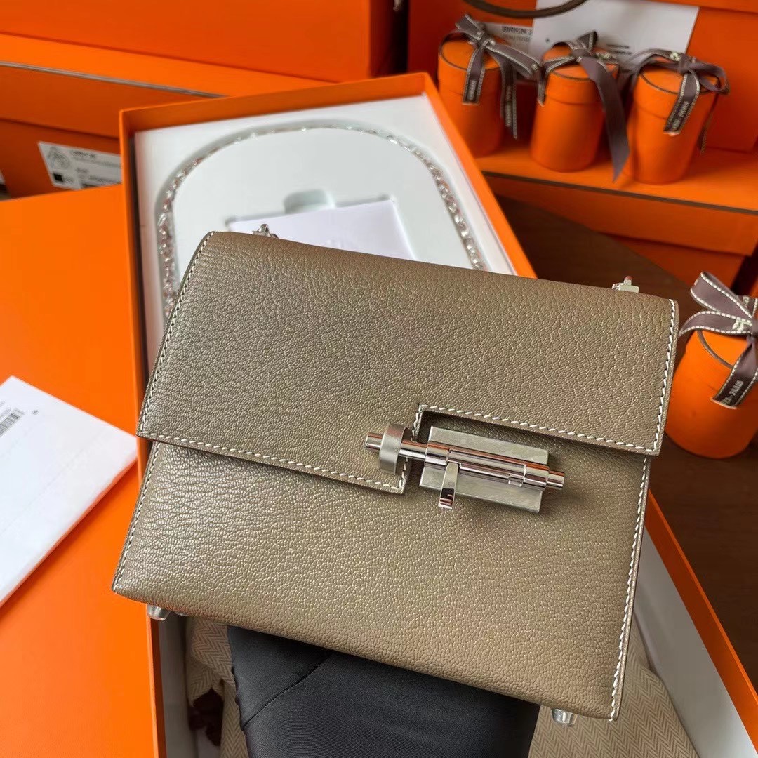 Kuwait hm 现货VR mini 17cm Chèvre 山羊皮 18 etouoe 大象灰银扣-HaiLaBags Kuwait hm 现货VR mini 17cm Chèvre 山羊皮 18 etouoe 大象灰银扣