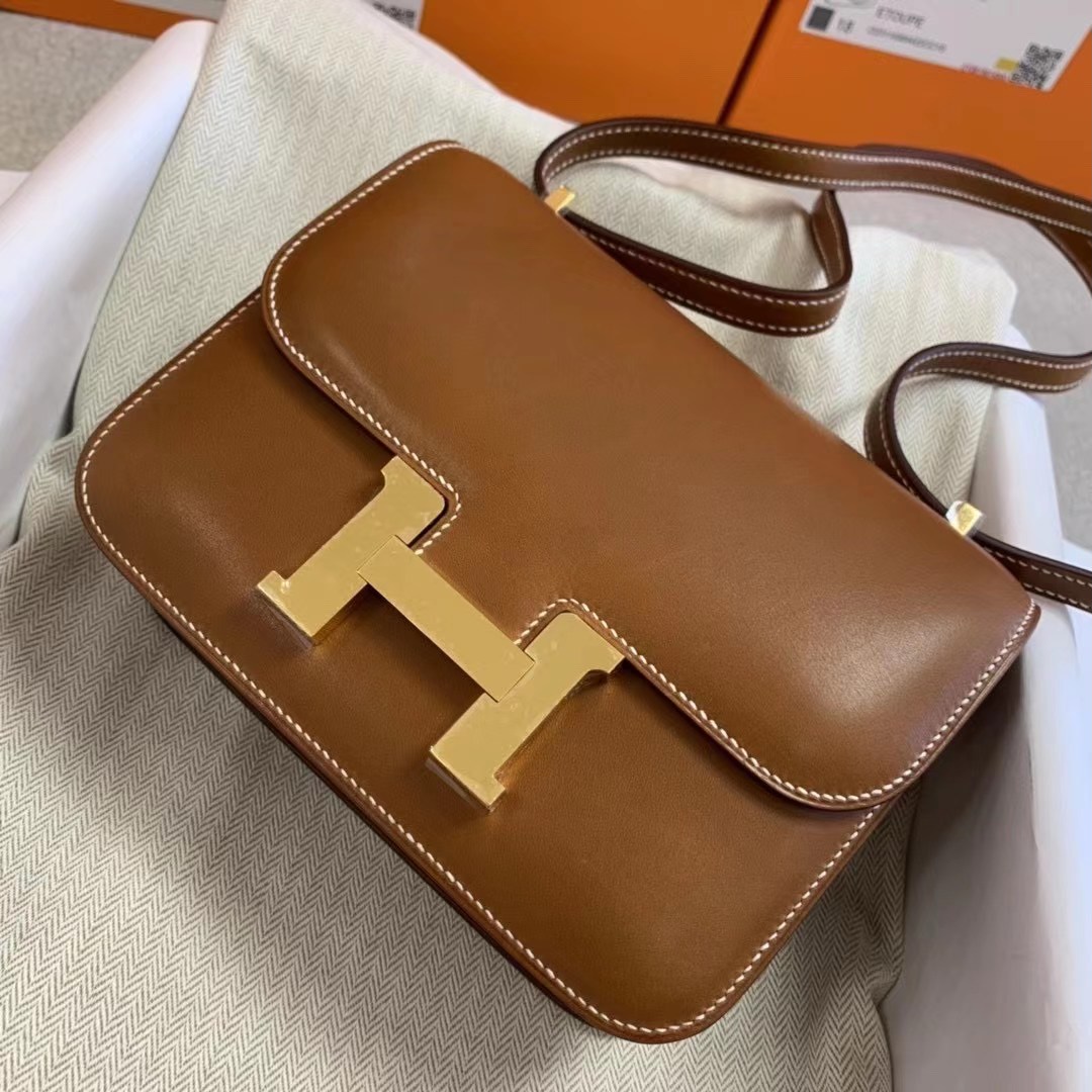 Constance 19 马鞍皮 saddle leather 37 gold