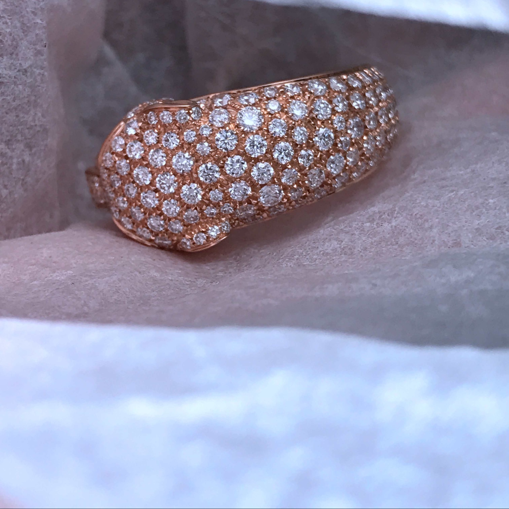 Full diamond leopard ring 18k gold with natural diamonds