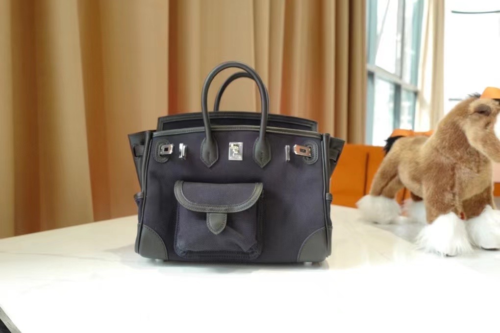 VIP一级品 BK 25cm cargo 布包 黑色/银扣 手工缝制