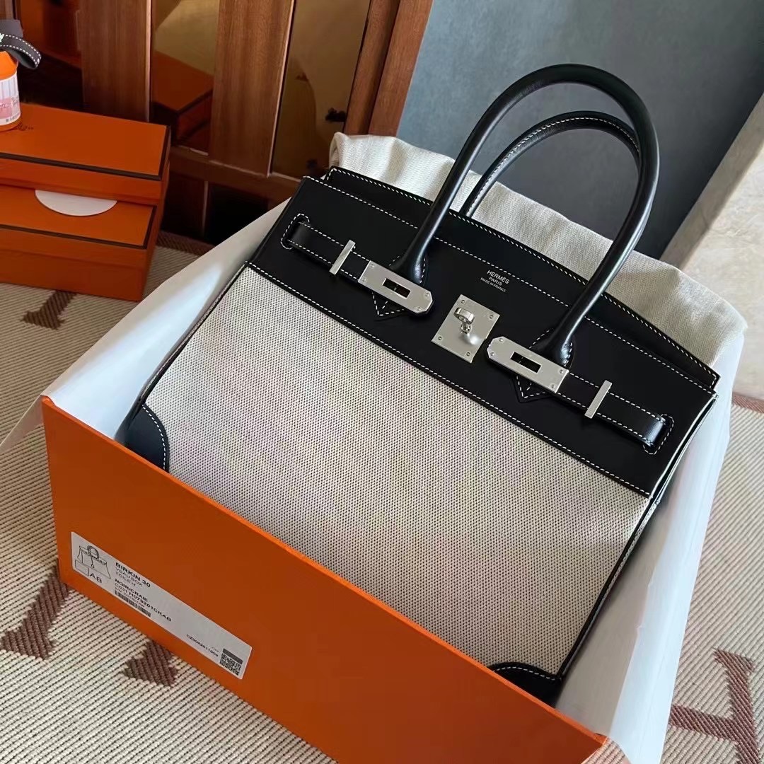 Viet Nam Ha Noi HM BK  30  帆布拼BOX皮  黑银
