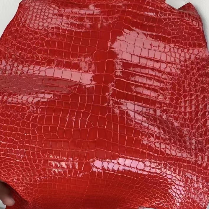 新到皮 亮面倒V 澳洲湾鳄🐊 95 Braise 法拉利红 Shiny porosus crocodile  🉑订制：BK 25cm、KL 25cm、接受订制👏
