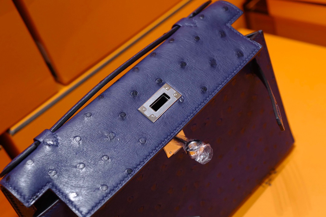 Hong Kong HM KL Pochette Ostrich S4 Deep Blue
