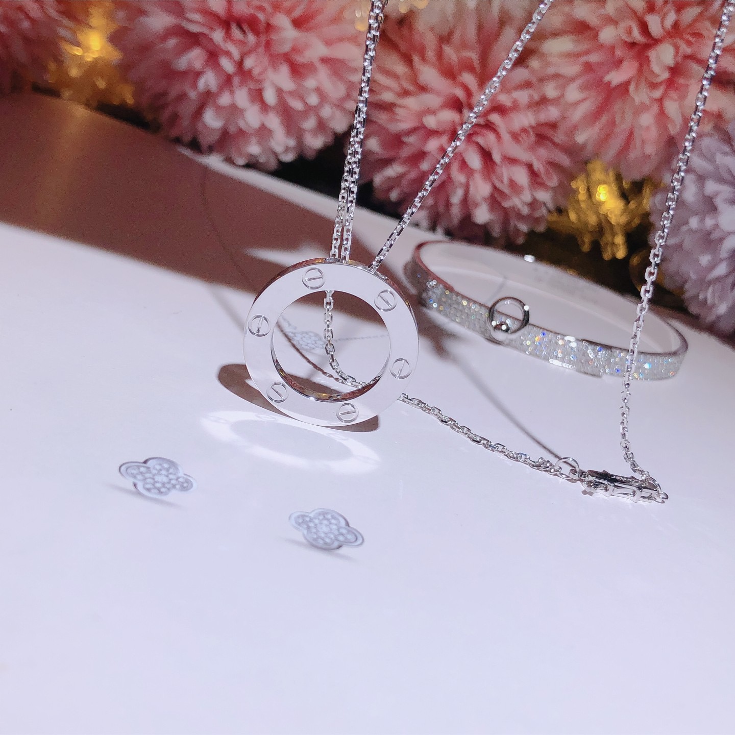 Love Necklace 18K Gold
