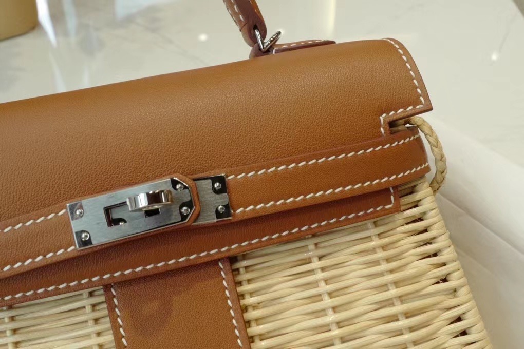 VIP一级品 hm minikl picnic野餐包 金棕 这是继承mini2代的经典著作 上身简直美爆到极致
