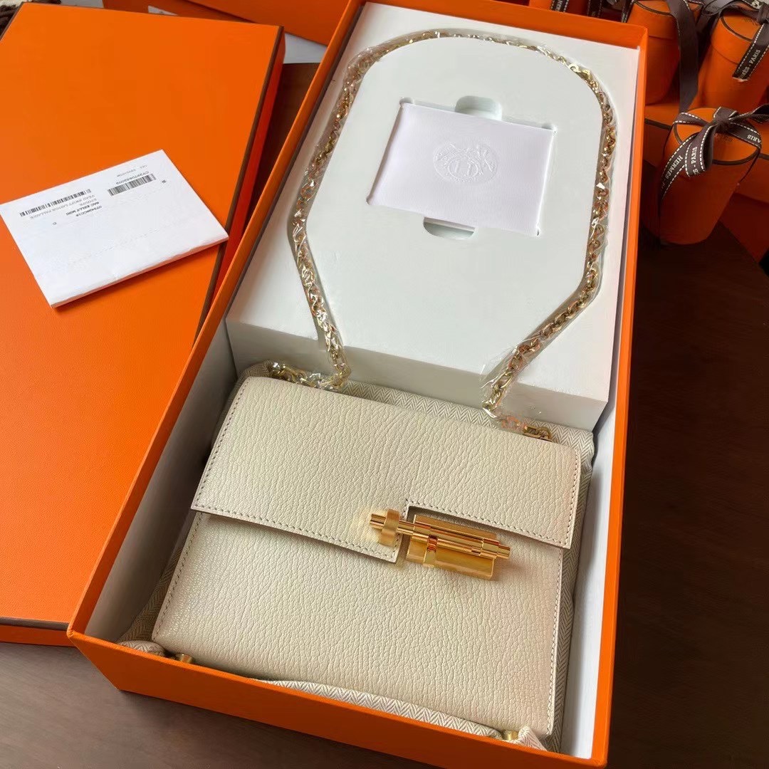 France hm 现货VR mini 17cm Chèvre 山羊皮 10 craie 奶昔白 金扣