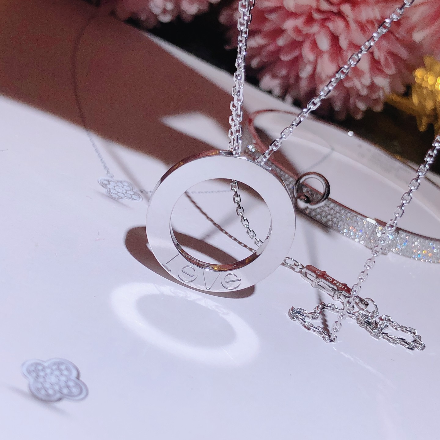 Love Necklace 18K Gold
