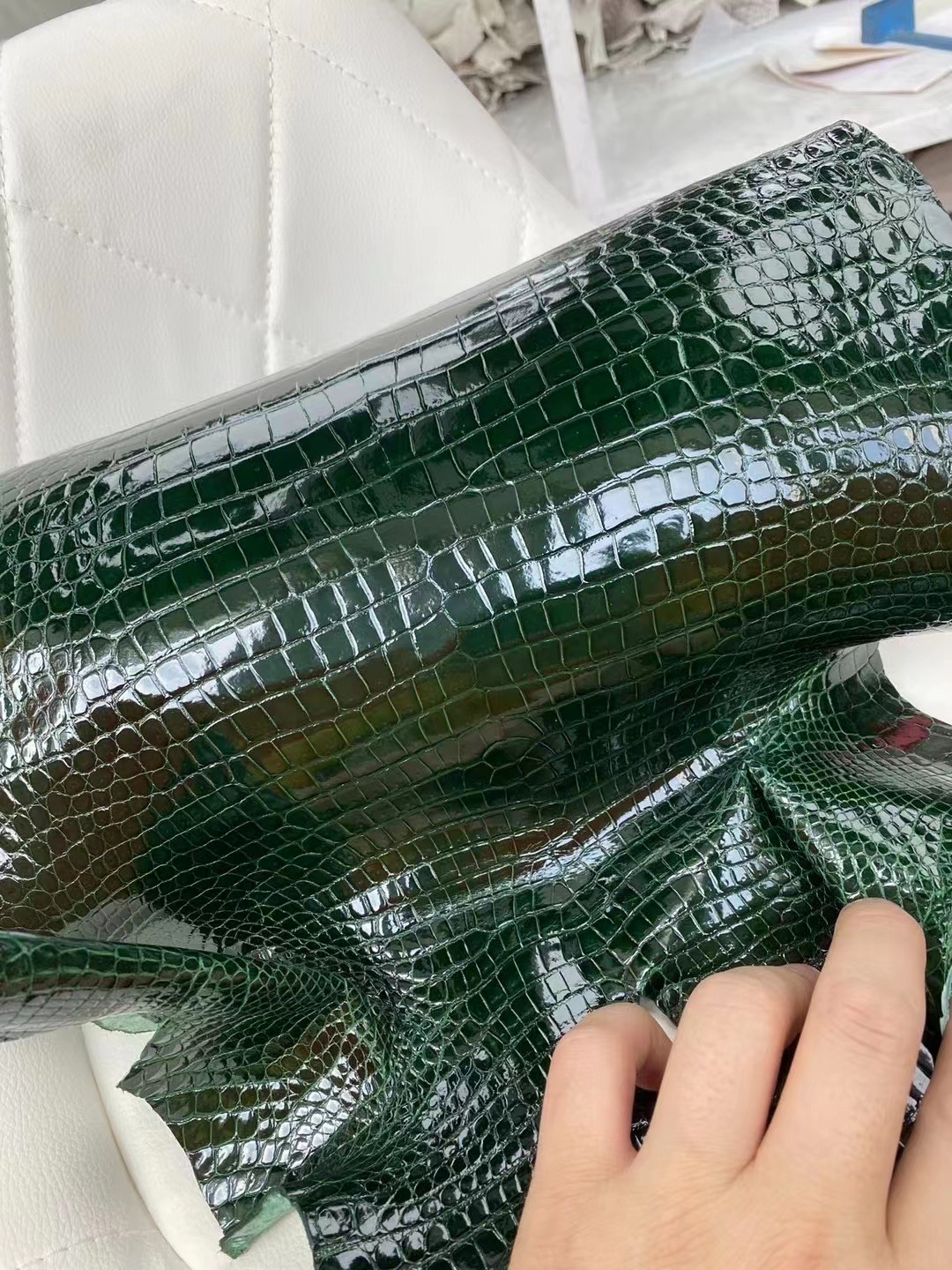 新到皮 亮面倒V 澳洲湾鳄🐊 67 Vert Fonce 祖母绿 Shiny porosus crocodile  🉑订制：BK 25cm、KL 25cm、接受订制👏