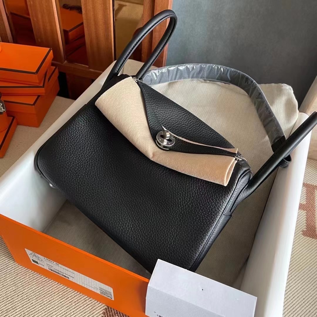 Tower Hamlets, London UK Britain HM LD Mini 26cm CK89黑色 taurillon Clemence leather