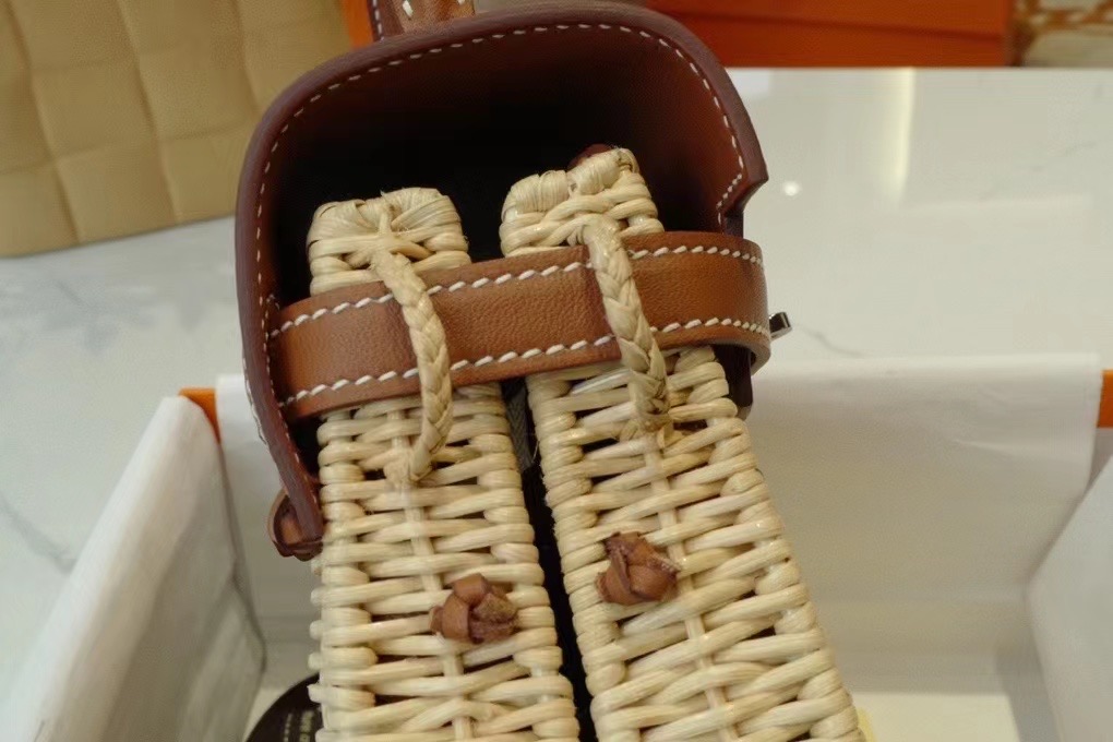 VIP一级品 hm minikl picnic野餐包 金棕 这是继承mini2代的经典著作 上身简直美爆到极致