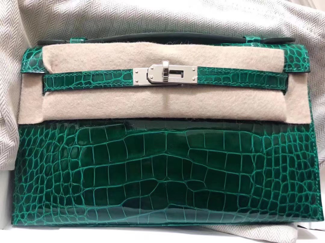 HM Crocodile Leather 9D Amber, 6Q Emerald, 8L Beton, 7Q Blue Mykonos, 95 Braise, J5 Rose Sheheraradez , W0 Vert Bosphore, 89 Noir, 67 Vert Fonce, M3 Blue Encre