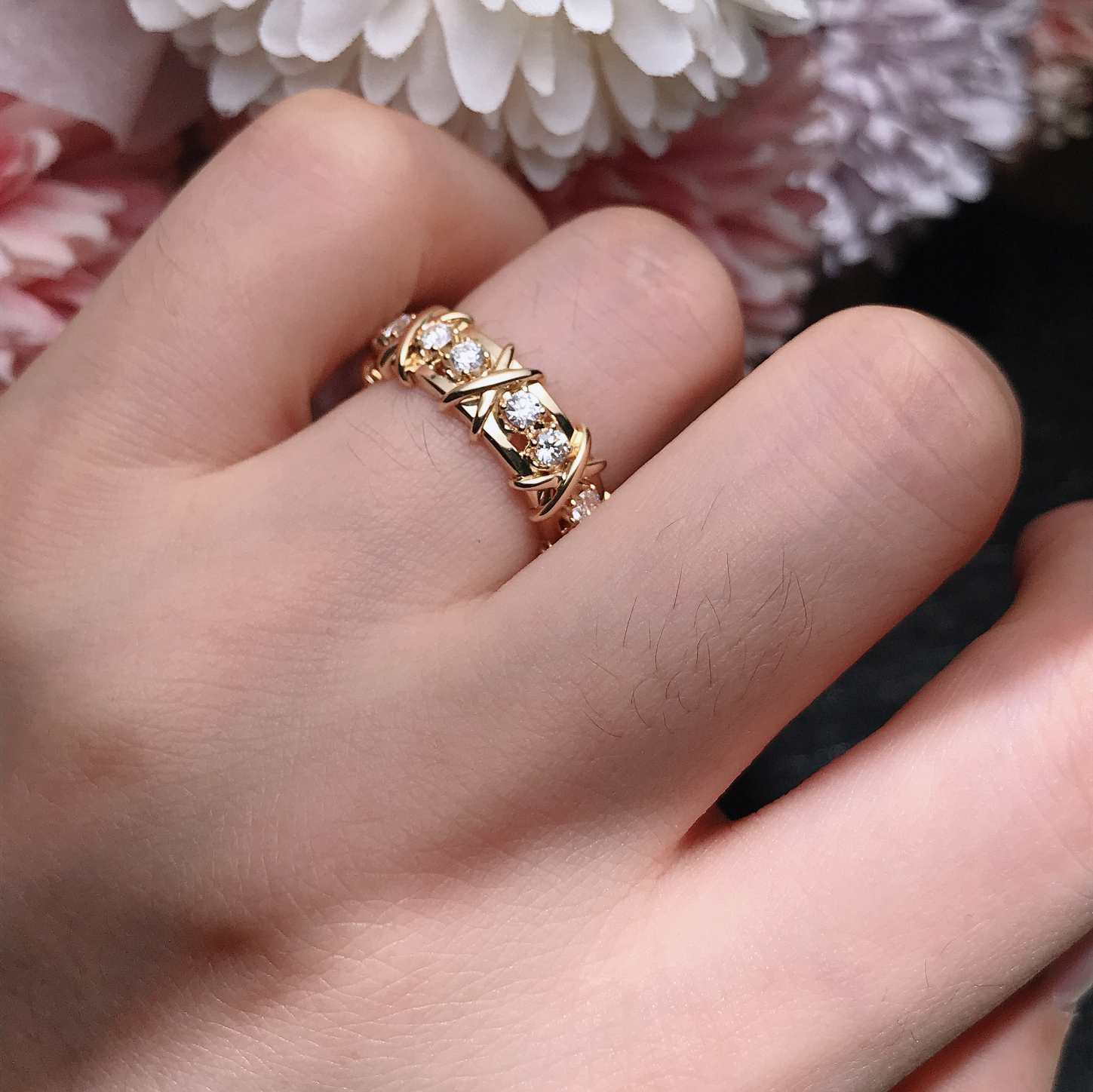 Tiffany and Co XOXO Ring 18k gold with diamond