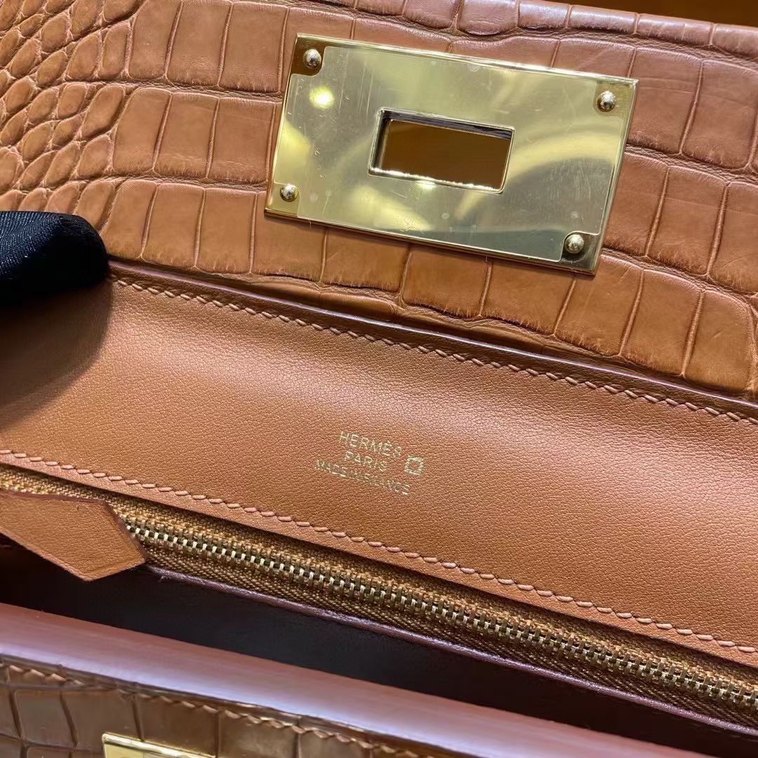 定制！Touch 系列！ Mini 24/24 evecolor   ck37 金棕色 / 雾面鳄鱼🐊 金扣 顶级手缝 😍