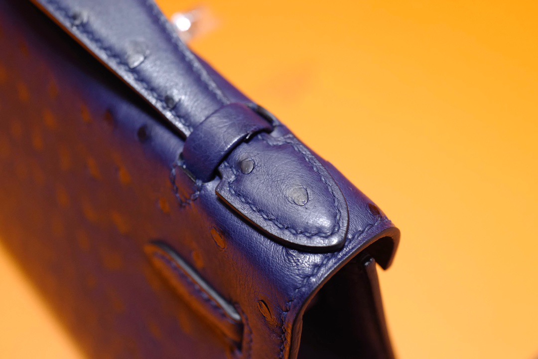 Hong Kong HM KL Pochette Ostrich S4 Deep Blue