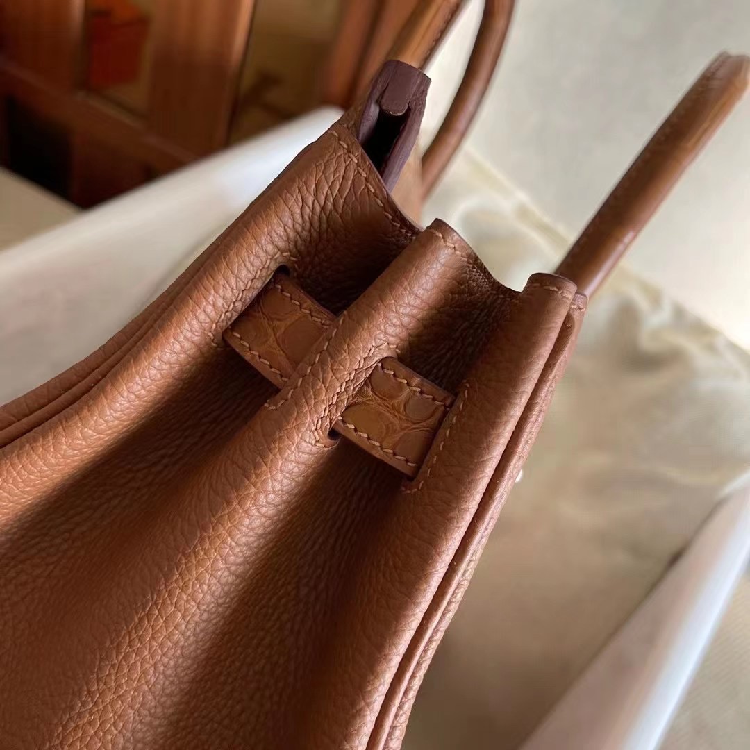 Expo 2020 Dubai HM BK Touch 25cm 37 Gold