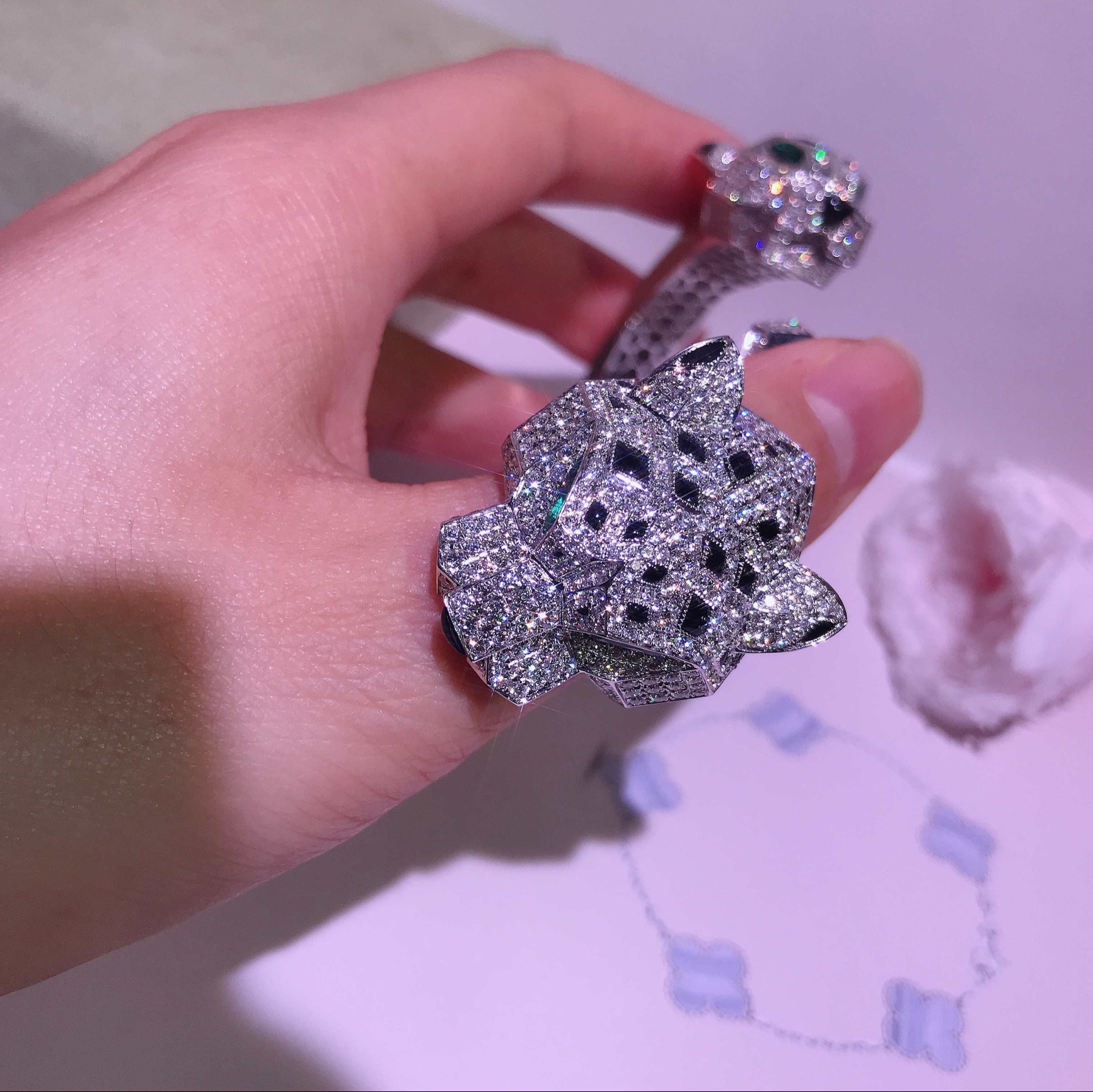 PANTHÈRE DE CARTIER RING AND BRACELET