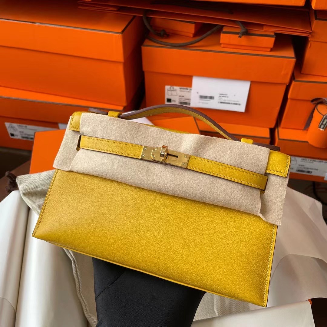 Hong kong hm KL pochette Swift皮 9D amber 琥珀黄 金扣