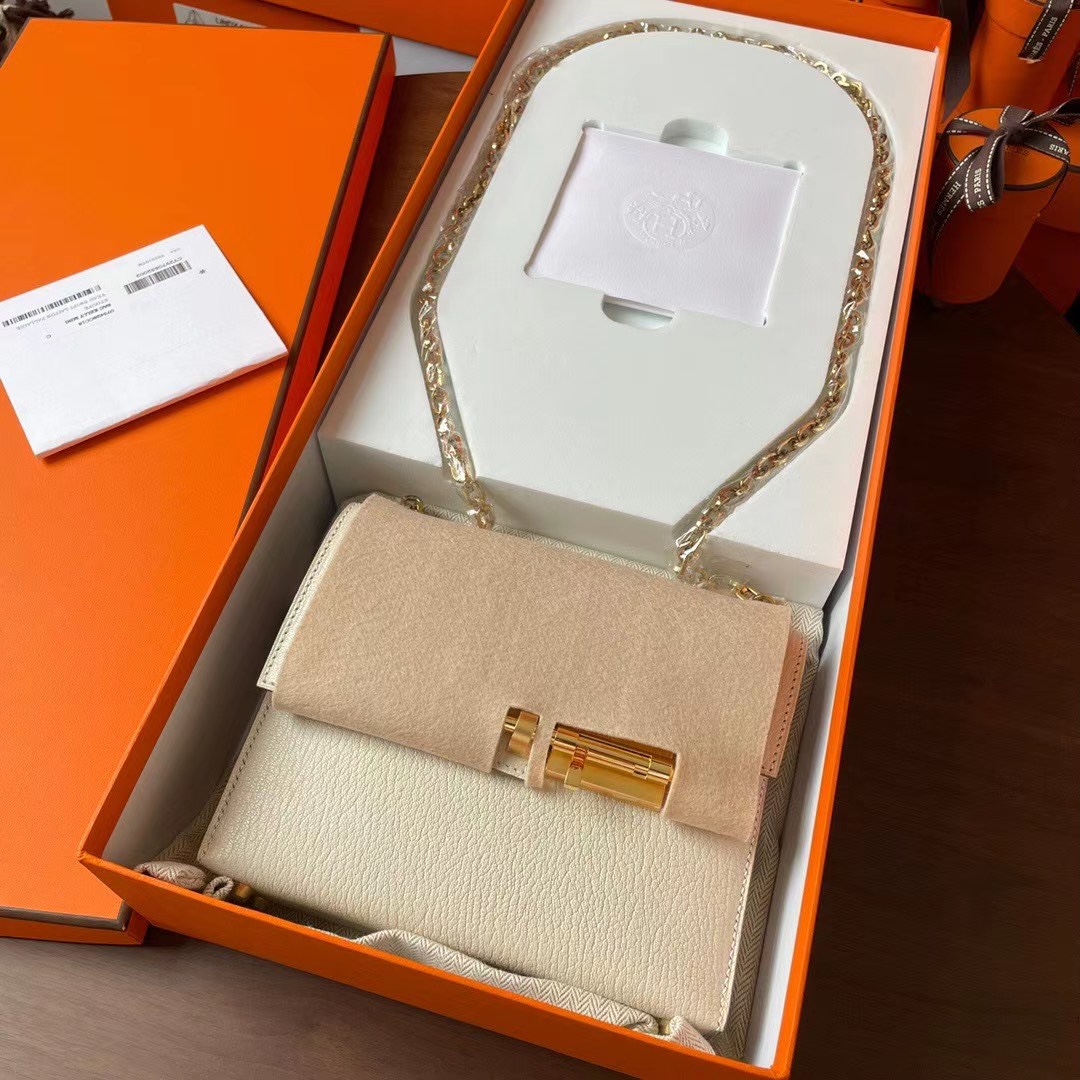 France hm 现货VR mini 17cm Chèvre 山羊皮 10 craie 奶昔白 金扣