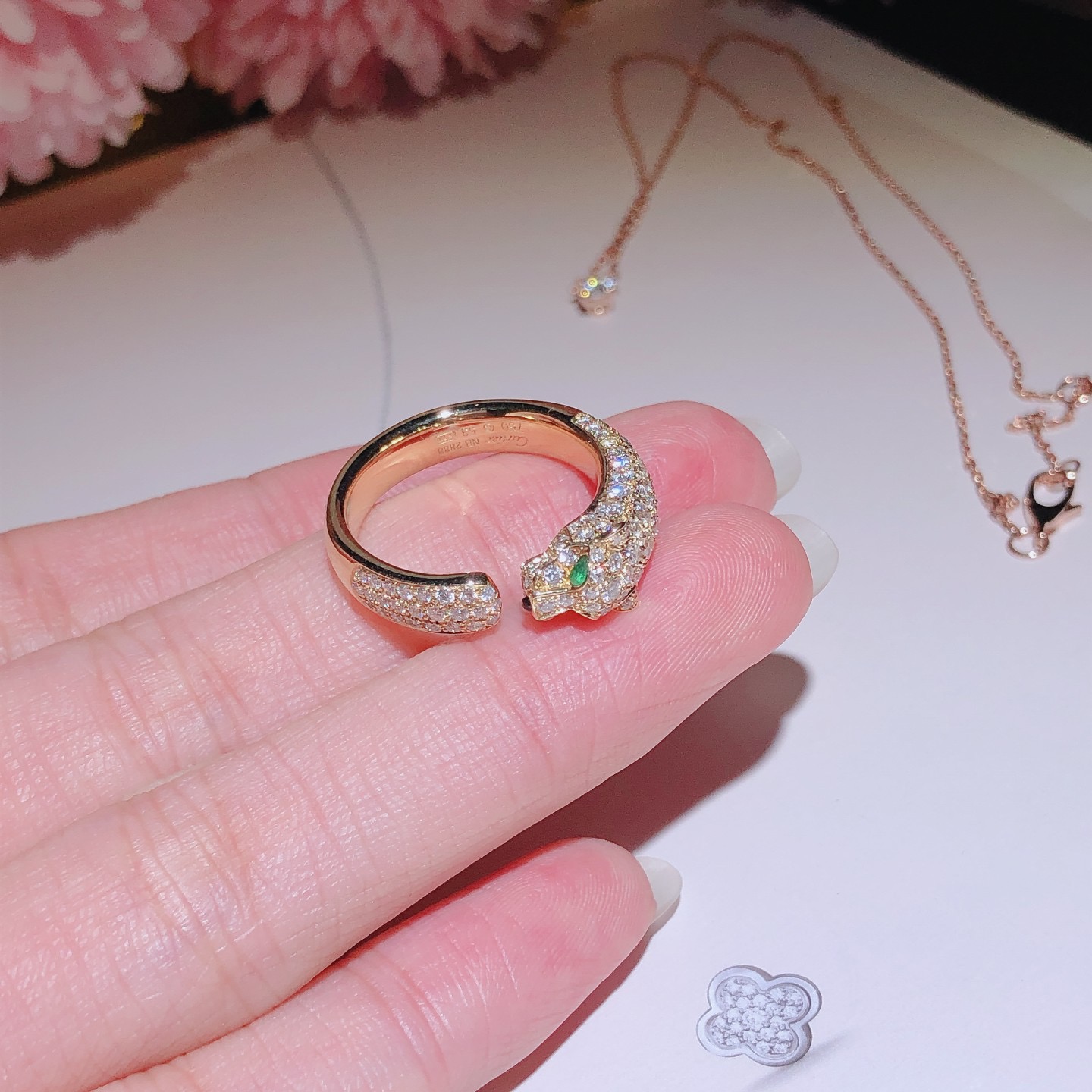 Rings 750 Gold 窄版豹子戒指  18k金镶嵌天然钻石 喜欢的来订