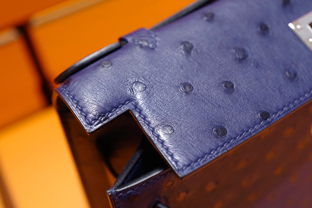 Hong Kong HM KL Pochette Ostrich S4 Deep Blue