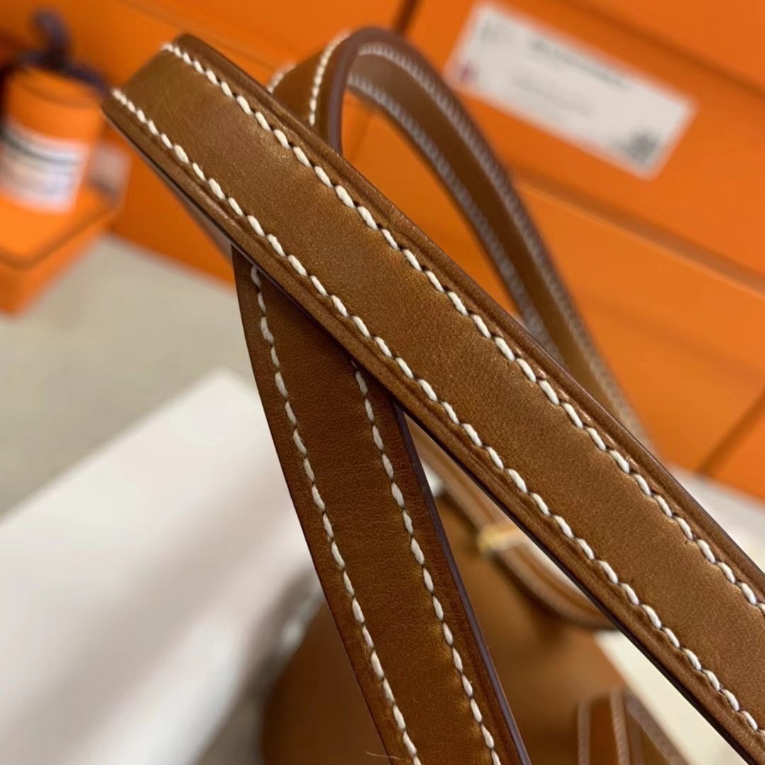 Constance 19 马鞍皮 saddle leather 37 gold