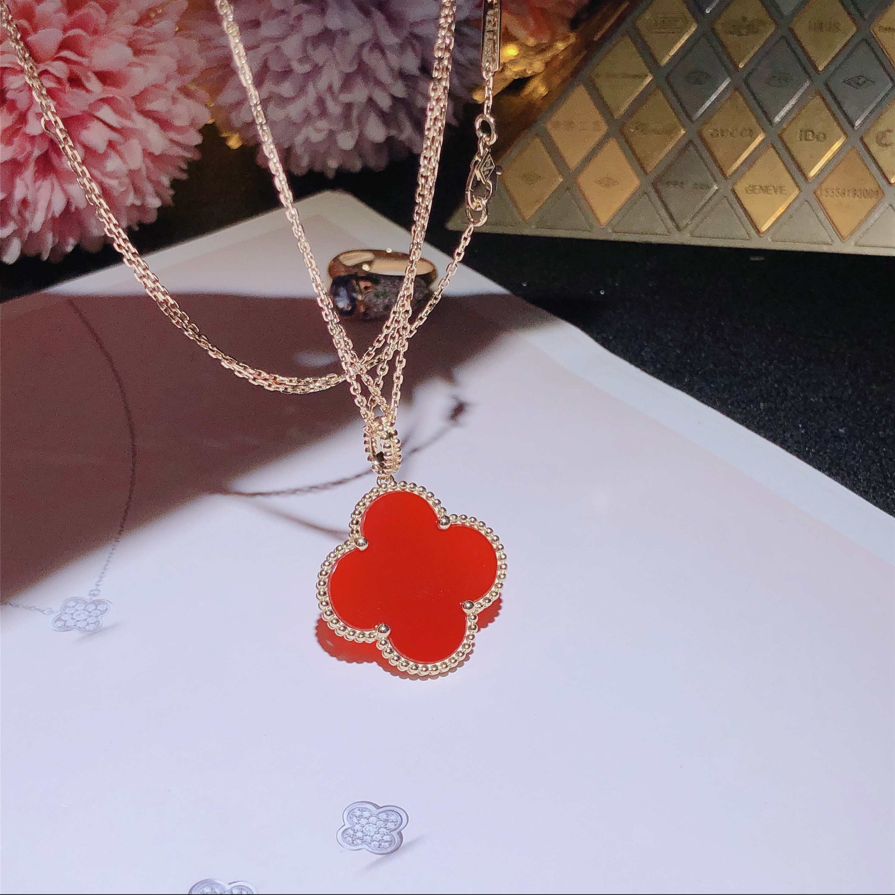 Magic Alhambra long necklace, 1 motif